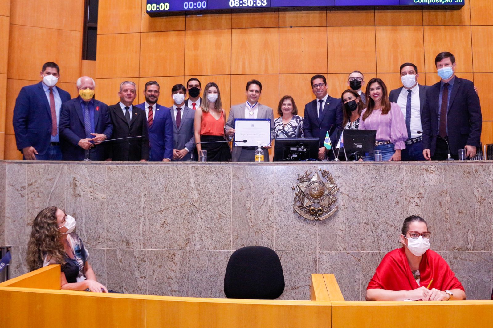 Deputados do Legislativo Capixaba homenageiam Juiz Thiago Albani. / Foto: Léo Duarte/Ales