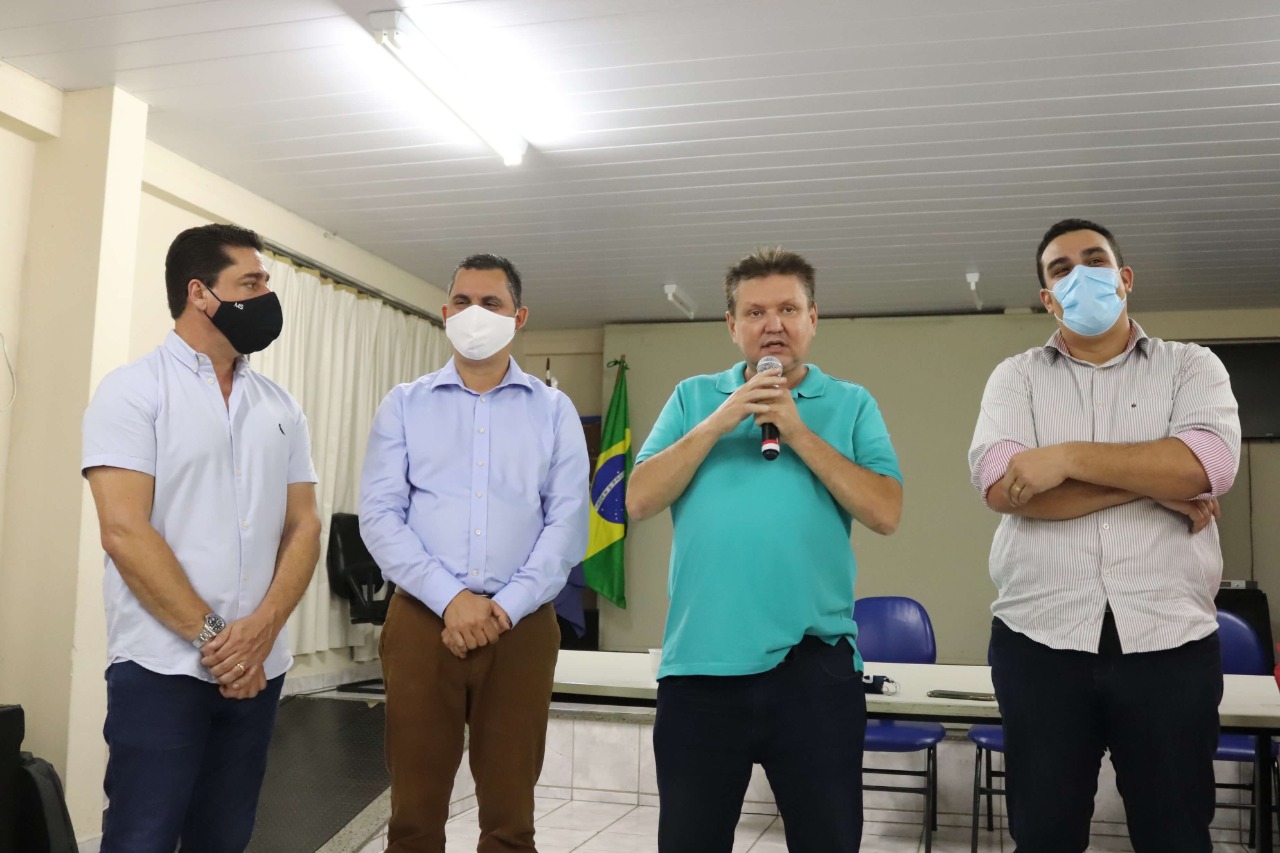 Reunião conjunta do Podemos e Republicanos contou com participação de filiados, pré-candidatos, presidentes das duas legendas e de deputados. Foto/Bruno Fritz