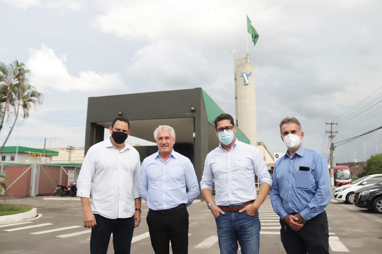 Osvaldo Zilli e Sidemar Acosta anunciam investimentos em Cariacica. / Foto: Bruno Fritz