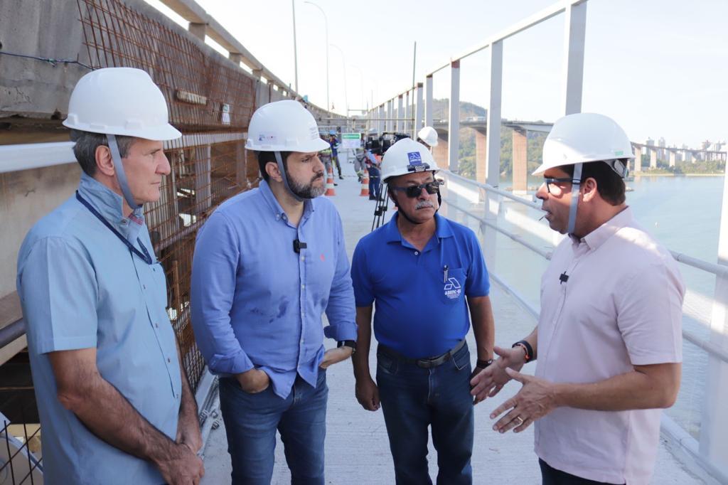 Marcelo Santos visita obras da Terceira Ponte. / Foto: Bruno Fritz